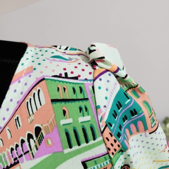 Pink Owl Vibrant Colorful City Scene 3/4 Sleeve Top Small - Picture 6 of 11